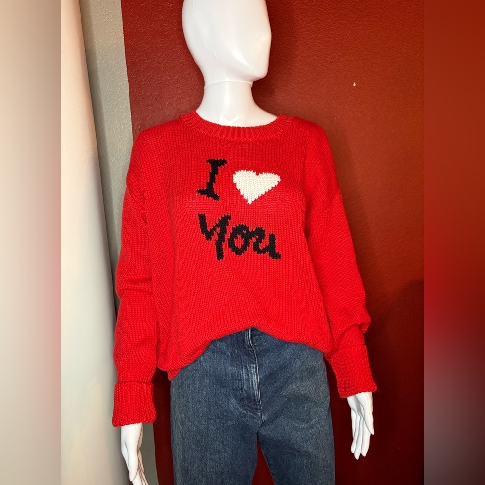 NWT 525 America Cardinal Red Heart “I Love You” 100% Cotton Sweater. Size M